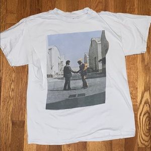 Brandy Melville Pink Floyd Graphic Tee